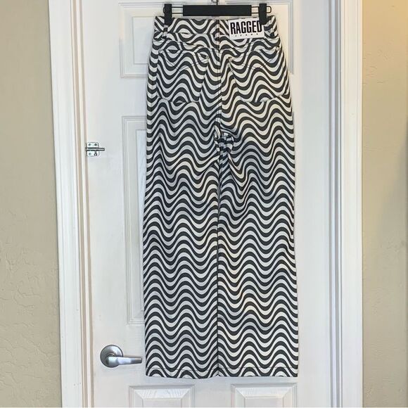 The Ragged Priest Wide Leg Dad Fit Black White Wave Print Jeans Size 24 - Picture 10 of 10